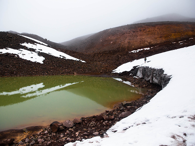 Laguna Congelada en el Volcán Carihuairazo